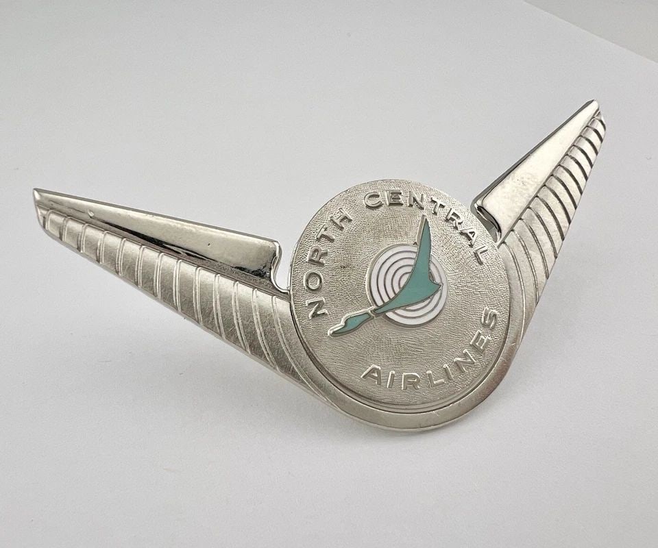 RARE NORTH CENTRAL AIRLINES PILOT CAPTAIN SILVER TONE BALFOUR HAT BADGE WINGS 3" (1 of 2)