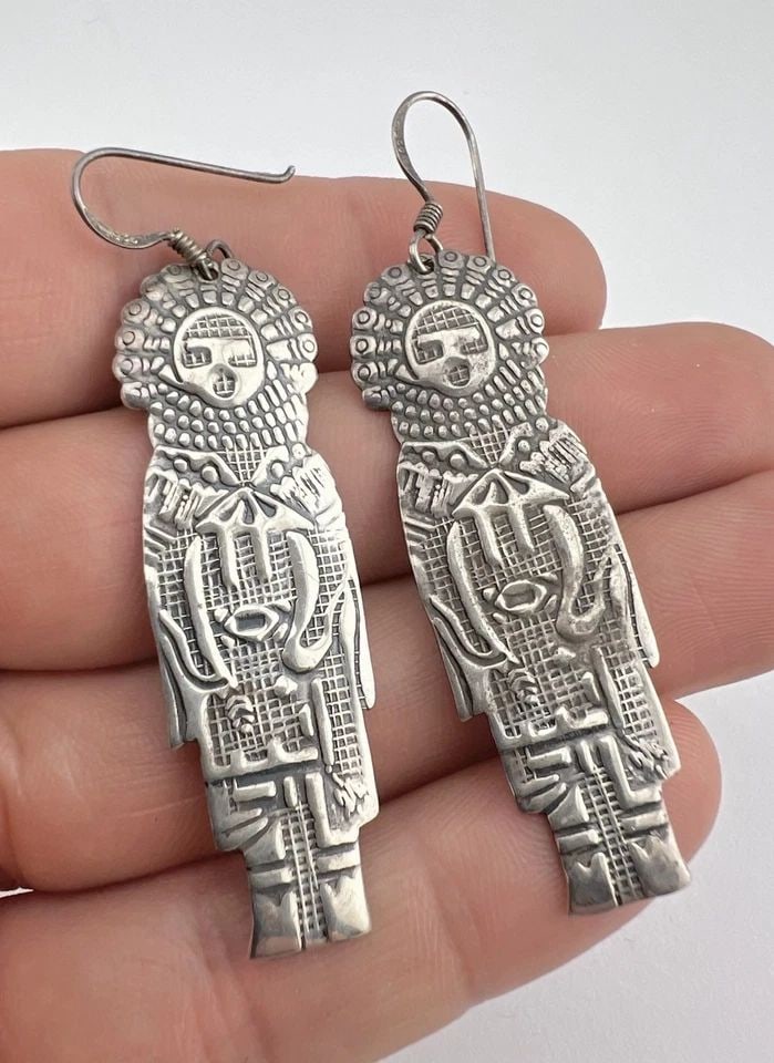 VTG NAVAJO STERLING SILVER STAMPED KACHINA HOOK POST DANGLE EARRINGS 2 3/8" (1 of 2)