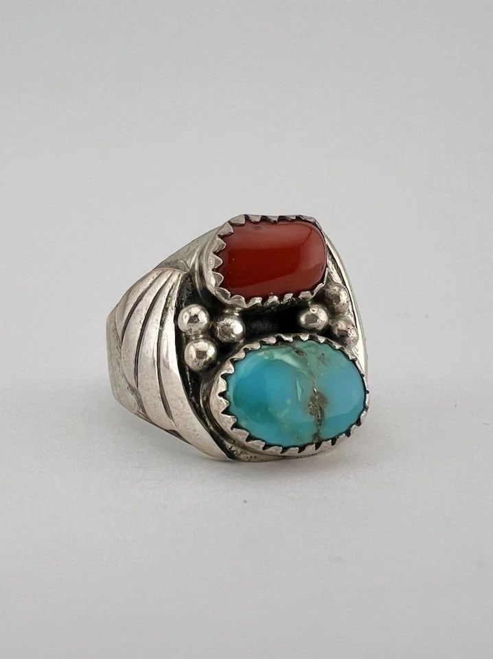 VINTAGE NAVAJO STERLING SILVER NATURAL TURQUOISE & CORAL STAMPED INGOT MENS RING (1 of 2)