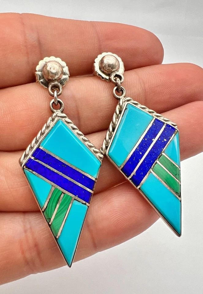 VTG NAVAJO STERLING SILVER MALACHITE TURQUOISE LAPIS FLUSH INLAY POST EARRINGS: VTG NAVAJO STERLING SILVER MALACHITE TURQUOISE LAPIS FLUSH INLAY POST EARRINGS Vtg Navajo Sterling Silver Malachite Turquoise Lapis Flush Inlay Post Earrings Size: About 2 1/8" Tall & Almost 1" Wide W
