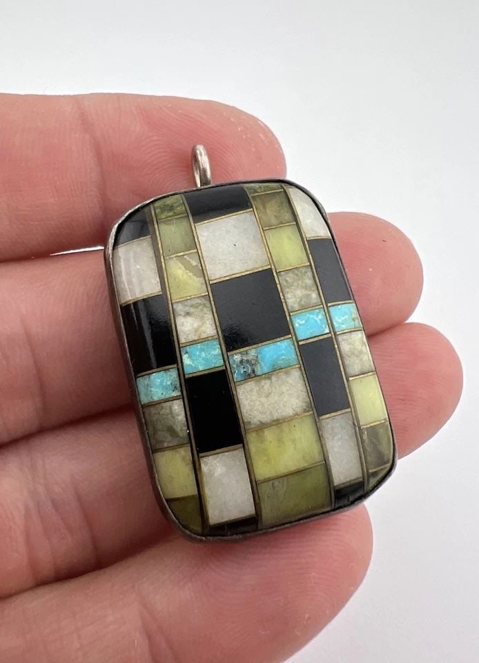 VINTAGE SANTO DOMINGO KEWA PUEBLO MULTI STONE INLAY STERLING SILVER PENDANT: VINTAGE SANTO DOMINGO KEWA PUEBLO MULTI STONE INLAY STERLING SILVER PENDANT Vintage Santo Domingo Kewa Pueblo Multi Stone Inlay Sterling Silver Pendant Size: 1 5/8" Tall With Bail by 1" Wide & 8mm Dee