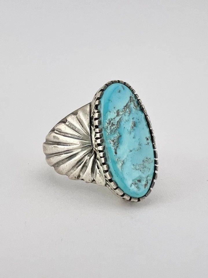 VTG NAVAJO STERLING SILVER SLEEPING BEAUTY TURQUOISE STAMPED OVAL MEN'S RING: VTG NAVAJO STERLING SILVER SLEEPING BEAUTY TURQUOISE STAMPED OVAL MEN'S RING Vtg Navajo Sterling Silver Sleeping Beauty Turquoise Stamped Oval Men's Ring Ring Size: 10- Can Be Resized Weight is 9.3 Gr