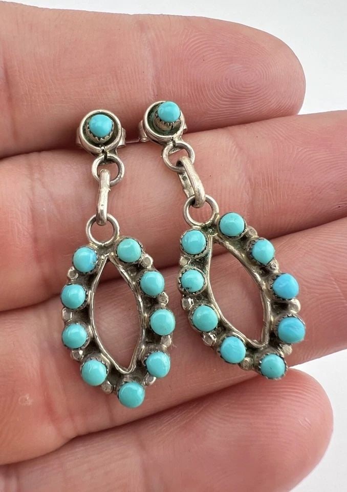 VTG ZUNI STERLING SILVER PETIT POINT TURQUOISE CLUSTER POST DANGLE EARRINGS 1.5" (1 of 2)