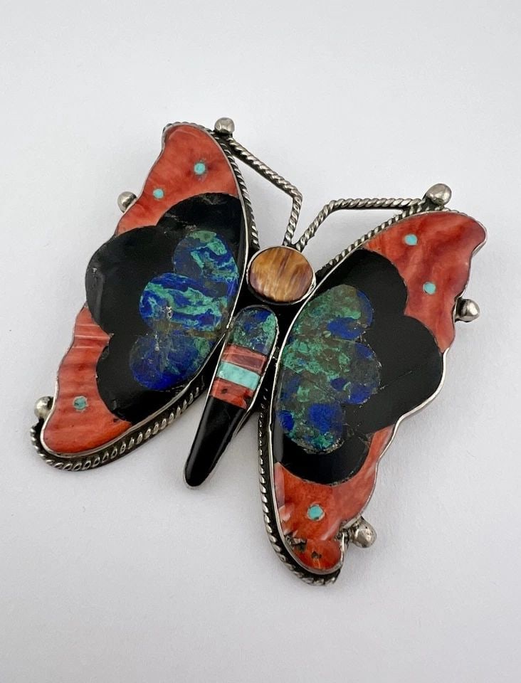 VINTAGE ZUNI STERLING SILVER TURQUOISE & MOTHER OF PEARL CLUSTER LONG RING 1.5": VINTAGE ZUNI STERLING SILVER TURQUOISE & MOTHER OF PEARL CLUSTER LONG RING 1.5" Vintage Zuni Sterling Silver Turquoise & Mother of Pearl Cluster Long Ring 1.5" Ring Size: 7.5 - Can Be re Sized Weight 