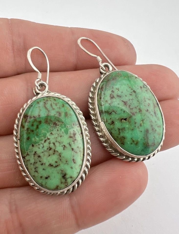 VTG NAVAJO STERLING SILVER CRESENT VALLEY TURQUOISE HOOK POST DANGLE EARRINGS (1 of 2)