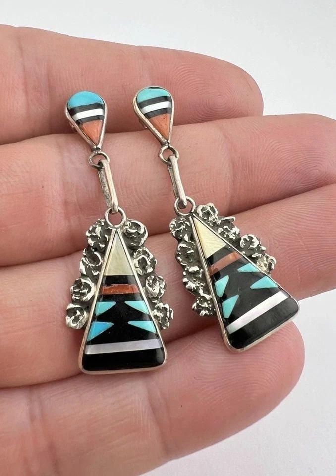 VTG ZUNI STERLING SILVER MULTI GEMSTONE FLUSH INLAY POST DANGLE EARRINGS 1.75" (1 of 2)
