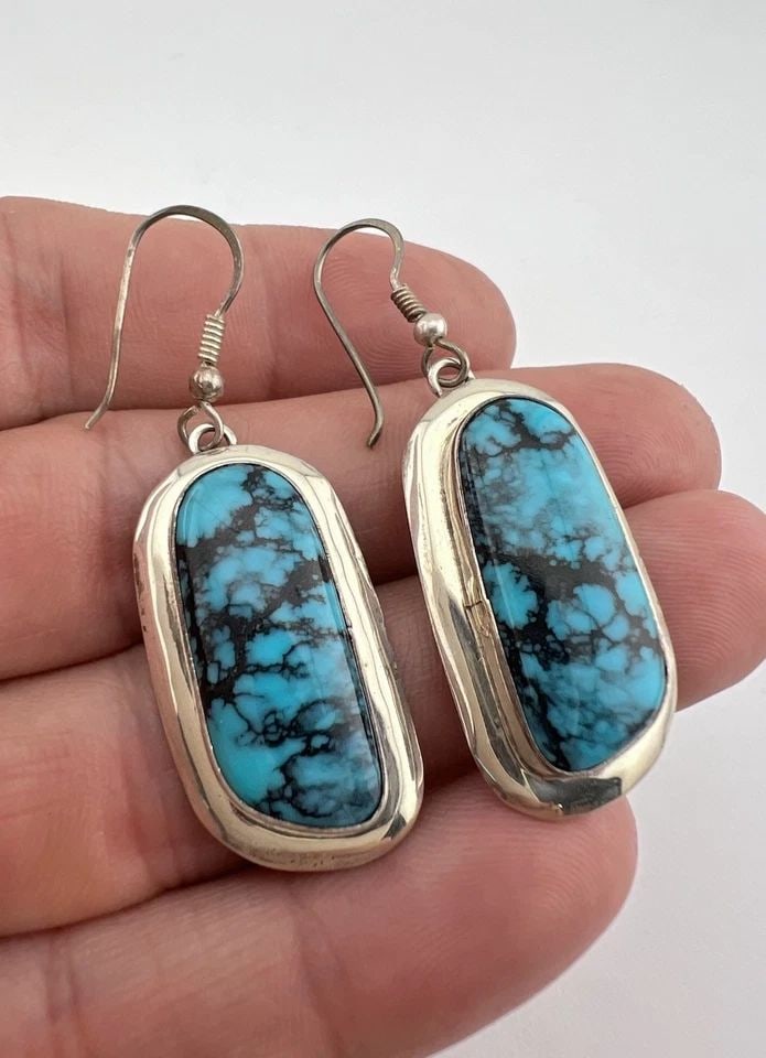 VTG NAVAJO STERLING SILVER KINGMAN TURQUOISE STAMPED OVAL POST EARRINGS 2" (1 of 2)