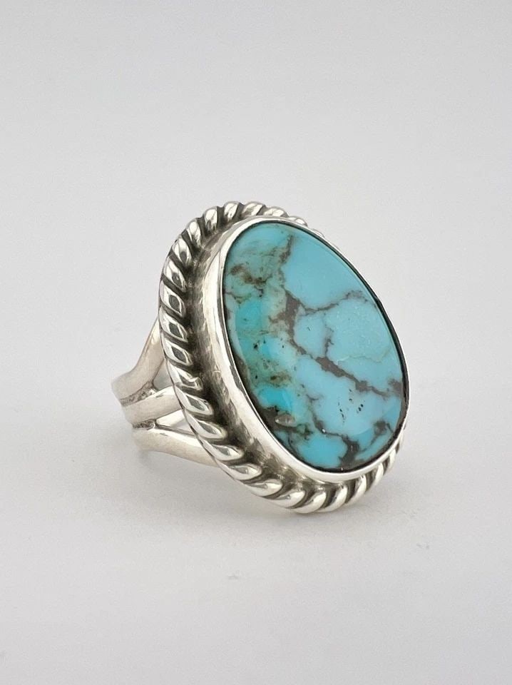 VINTAGE NAVAJO STERLING SILVER SPIDERWEB KINGMAN TURQUOISE TWIST OVAL RING (1 of 2)