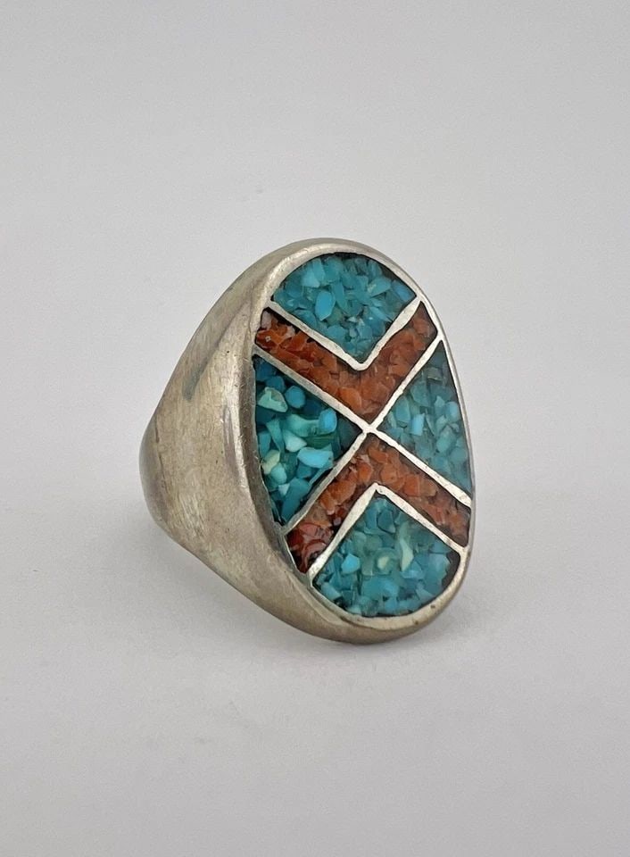 VTG NAVAJO STERLING SILVER CRUSHED CHIP TURQUOISE & CORAL FLUSH INGOT RING 12.4G (1 of 2)