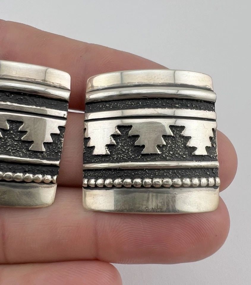 HUGE TOMMY THOMAS SINGER NAVAJO STERLING SILVER OVERLAY SQUARE POST EARRINGS (1 of 2)