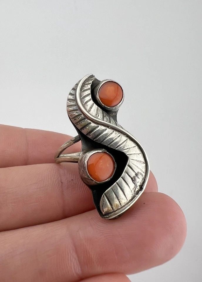 VINTAGE NAVAJO STERLING SILVER RED MEDITERRANEAN CORAL STAMPED LONG RING 1 3/8" (1 of 2)