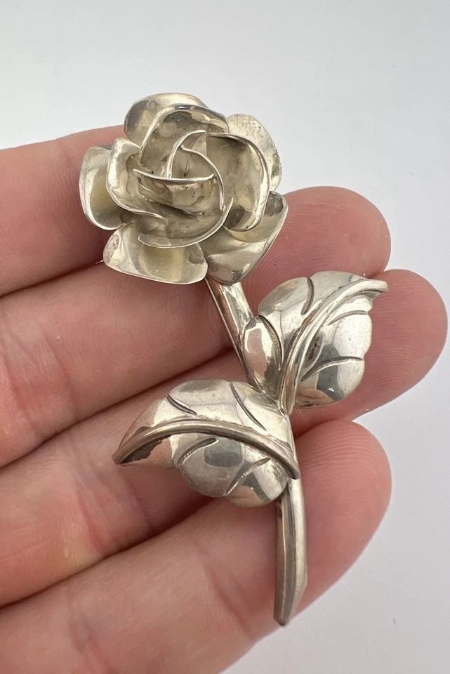 VTG NAVAJO STERLING SILVER STAMPED 3D ROSE FLOWER PIN BROOCH 2 3/8" (1 of 2)