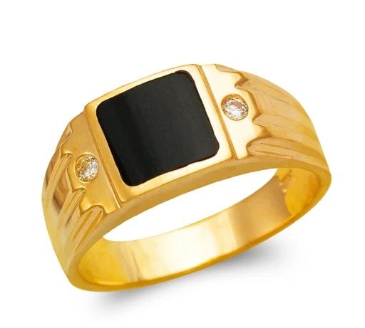 NEW 14K YELLOW GOLD MEN'S FULL CUT ONYX RING: NEW 14K YELLOW GOLD MEN'S FULL CUT ONYX RING MEN'S FULL CUT ONYX RING NEW 14K YELLOW GOLD SIZE Apx: 9mm Apx WEIGHT: 6.7g