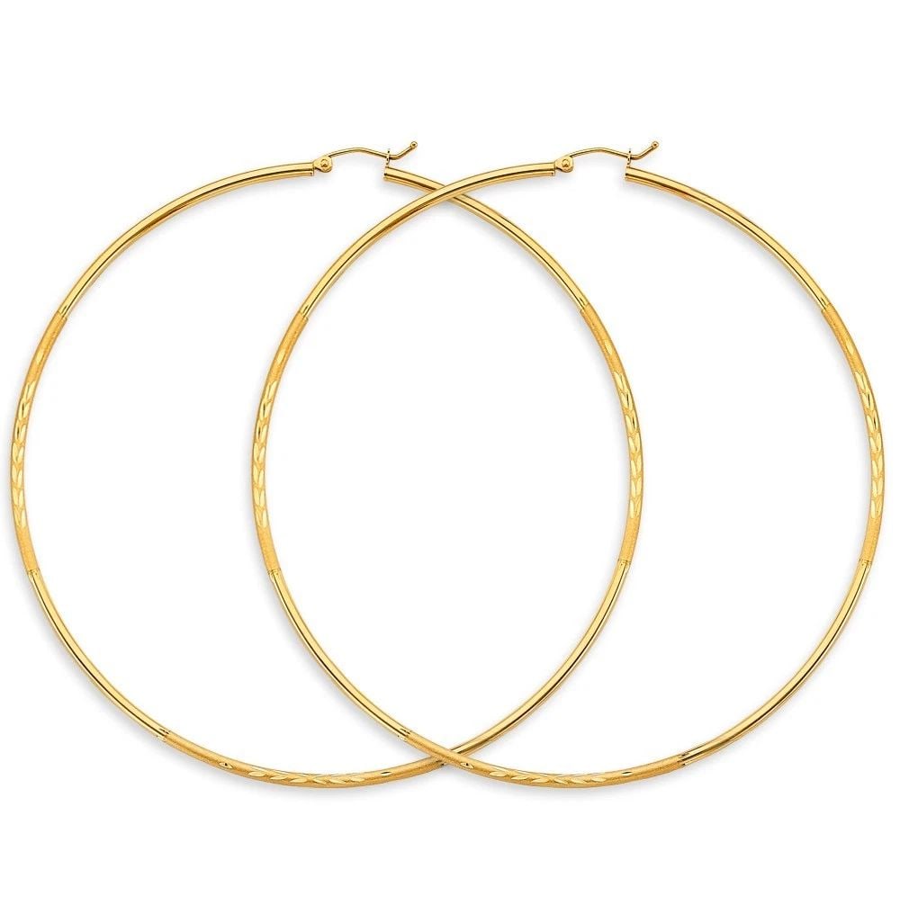 NEW 14K YELLOW GOLD 2MM BUDDED DC BIG ROUND TUBE HOOP EARRINGS: NEW 14K YELLOW GOLD 2MM BUDDED DC BIG ROUND TUBE HOOP EARRINGS 2MM BUDDED DC BIG ROUND TUBE HOOP EARRINGS NEW 14K YELLOW GOLD HEIGHT - 90 mm WIDTH - 90 mm Apx WEIGHT - 3.9 g