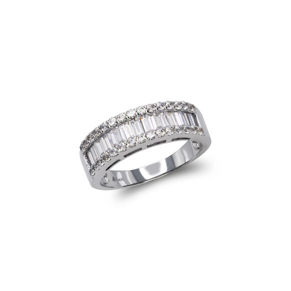 NEW 14K WHITE GOLD LADIES FANCY WHITE RING: NEW 14K WHITE GOLD LADIES FANCY WHITE RING LADIES FANCY WHITE RING NEW 14K WHITE GOLD Apx. WIDTH: 8mm Apx. WEIGHT: 3.8g