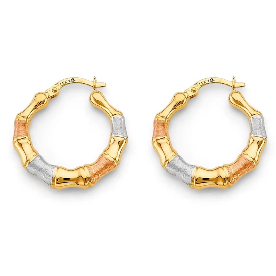 NEW 14K TRI COLOR GOLD BAMBOO HOLLOW HOOP EARRINGS: NEW 14K TRI COLOR GOLD BAMBOO HOLLOW HOOP EARRINGS BAMBOO HOLLOW HOOP EARRINGS NEW 14K TRI COLOR GOLD HEIGHT - 25 mm WIDTH - 25 mm Apx WEIGHT - 2.6 g