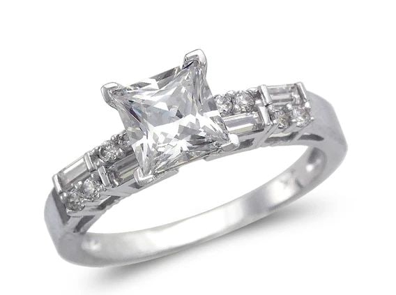 NEW 14K WHITE GOLD LADIES FANCY WHITE PRINCESS CUT SOLITAIRE RING (1 of 1)