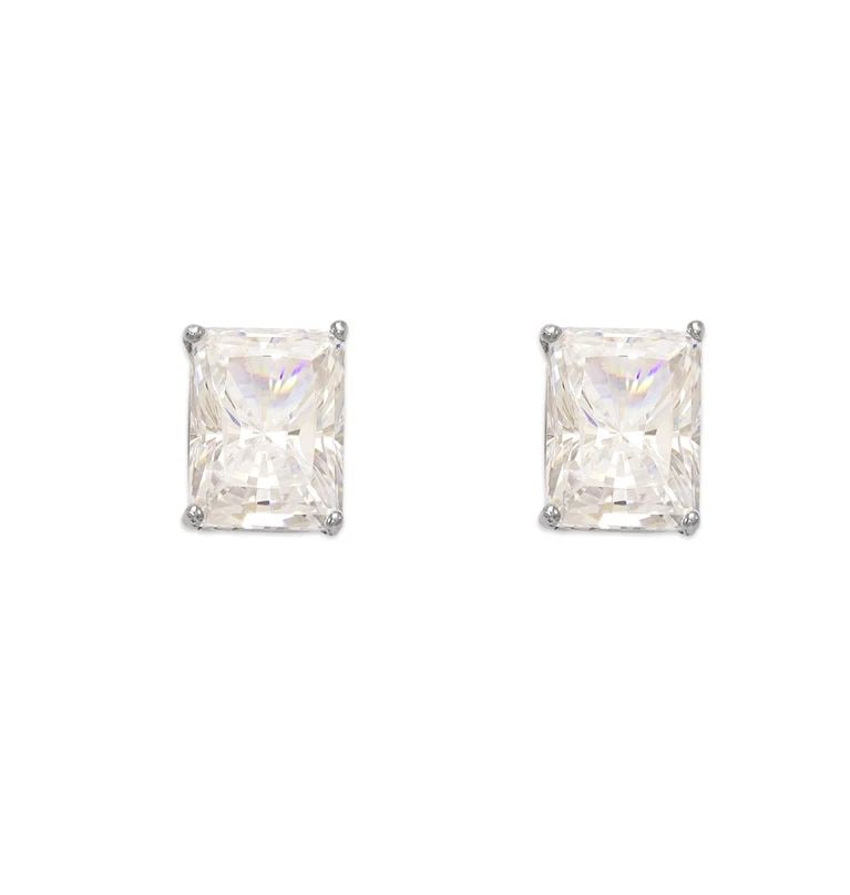 NEW 14K WHITE GOLD CUSHION CUT STUD EARRINGS: NEW 14K WHITE GOLD CUSHION CUT STUD EARRINGS CUSHION CUT STUD EARRINGS NEW 14K WHITE GOLD Width: Approx. 6.6x8mm Apx WEIGHT: 2g