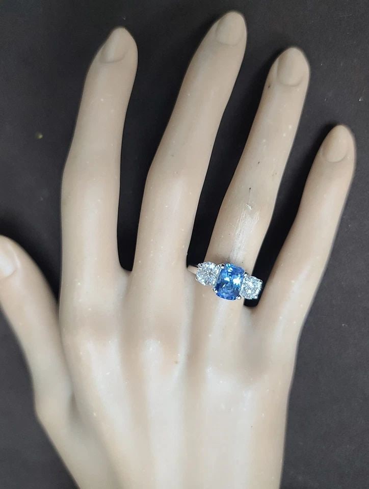 14K WHITE GOLD ENGAGEMENT RING 2.54CT. NATURAL UNTREATED BLUE SAPPHIRE CUSHION (1 of 2)