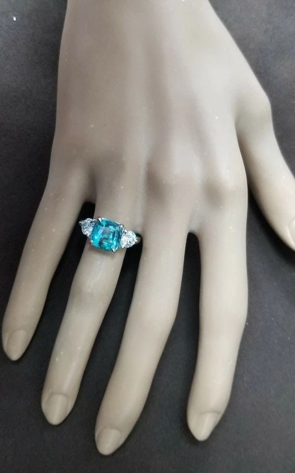 VINTAGE PLATINUM ENGAGEMENT RING 3.52CT. GEM SKY BLUE AQUAMARINE CUSHION SHAPE (1 of 1)
