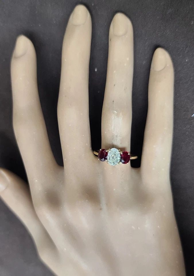 VINTAGE 14K YELLOW GOLD ENGAGEMENT RING 1.90CT NATURAL OVAL DIAMOND & RUBY (1 of 2)