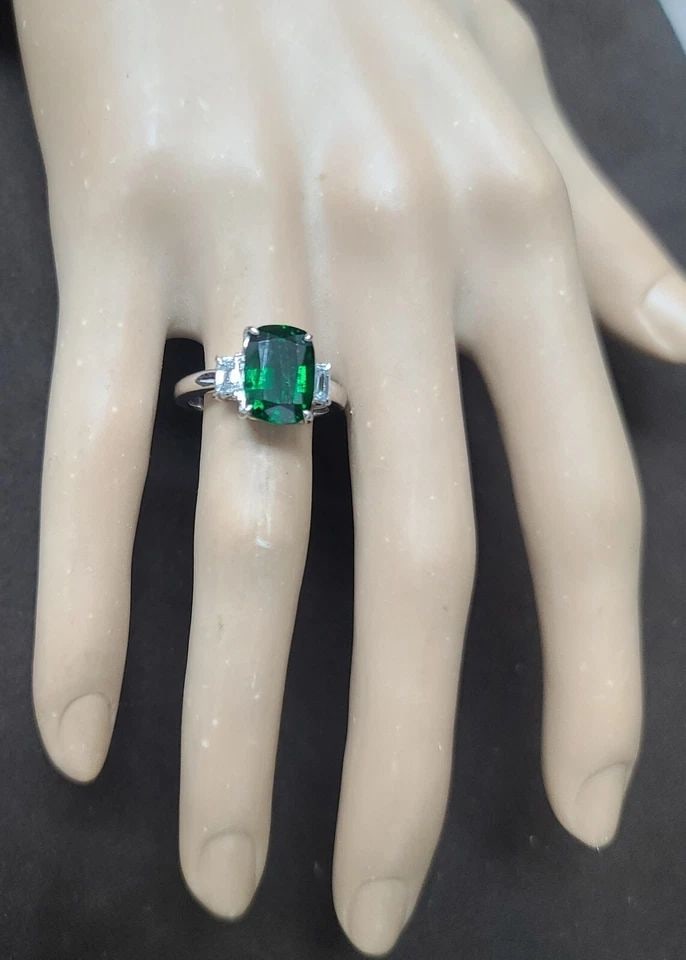 14K WHITE GOLD ENGAGEMENT RING 4.42CT.NATURAL GARNET TSAVORITE CUSHION SHAPE (1 of 1)