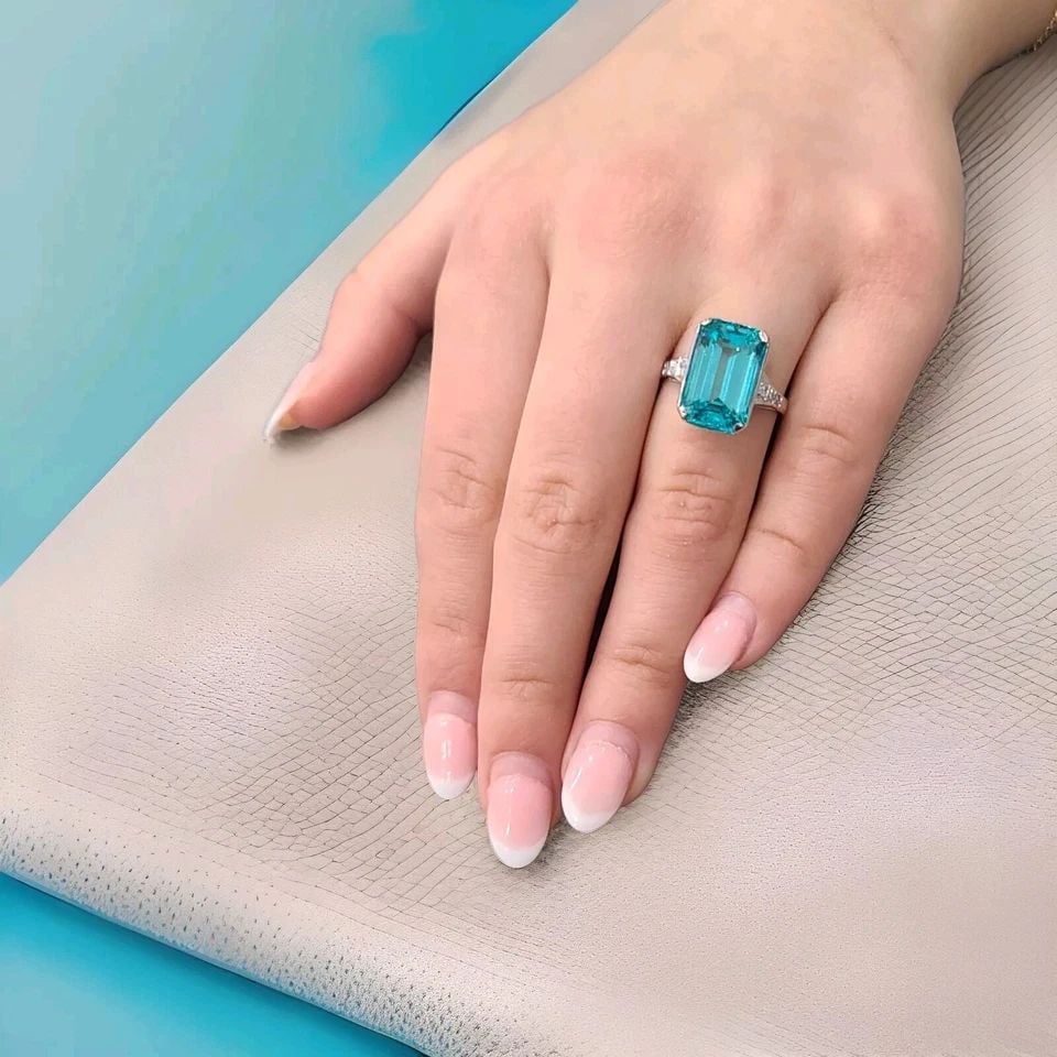 VINTAGE 14K WHITE GOLD RING 8.90CT. LAB GROWN PARAIBA TOURMALINE EMERALD CUT (1 of 2)
