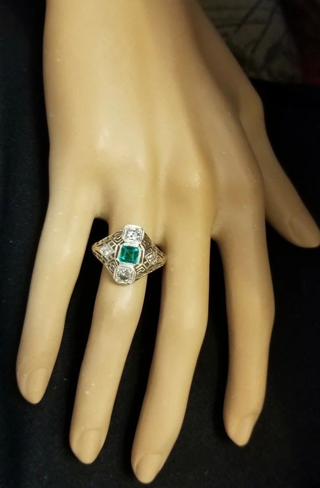 VINTAGE FILIGREE 14K WHITE GOLD ENGAGEMENT RING 1.45CT.DIAMOND & GREEN EMERALD (1 of 2)