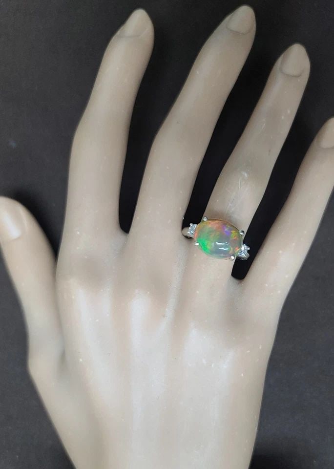 VINTAGE 14K WHITE GOLD 4.18CT. NATURAL ETHIOPIAN OPAL & DIAMOND ENGAGEMENT RING (1 of 2)