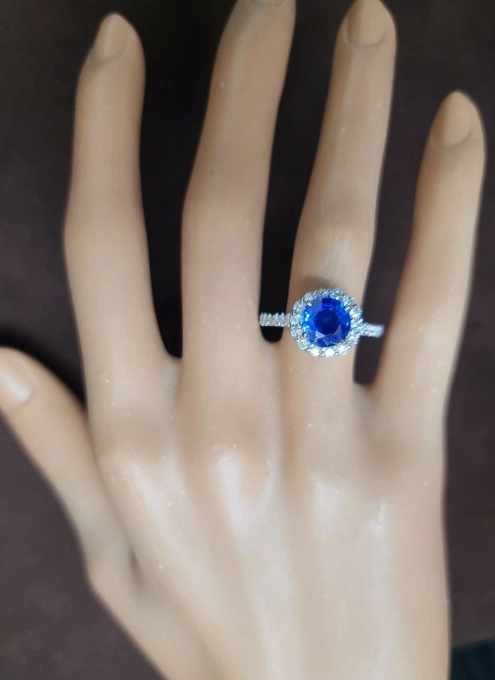 PLATINUM ENGAGEMENT RING 2.54CT. LAB GROWN BLUE SAPPHIRE ROUND SHAPE (1 of 2)