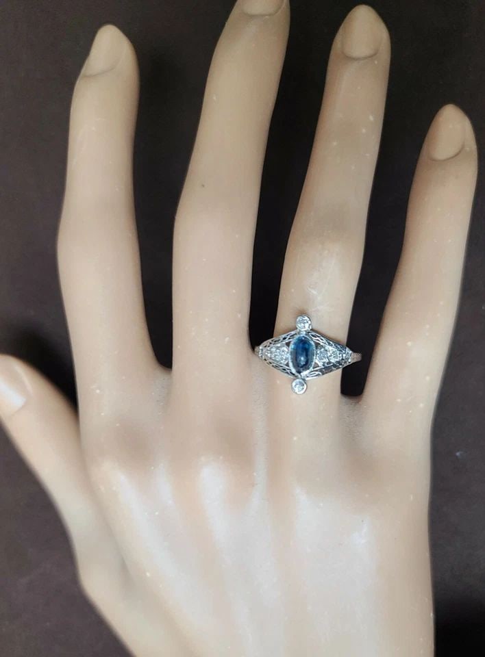 VINTAGE FILIGREE PLATINUM RING 1.28CT. NATURAL BLUE SAPPHIRE CABOCHON SHAPE (1 of 2)