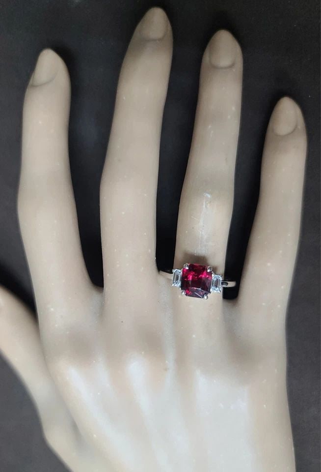 14K WHITE GOLD ENGAGEMENT RING 2.54CT. NATURAL RED GARNET RADIANT SHAPE (1 of 2)