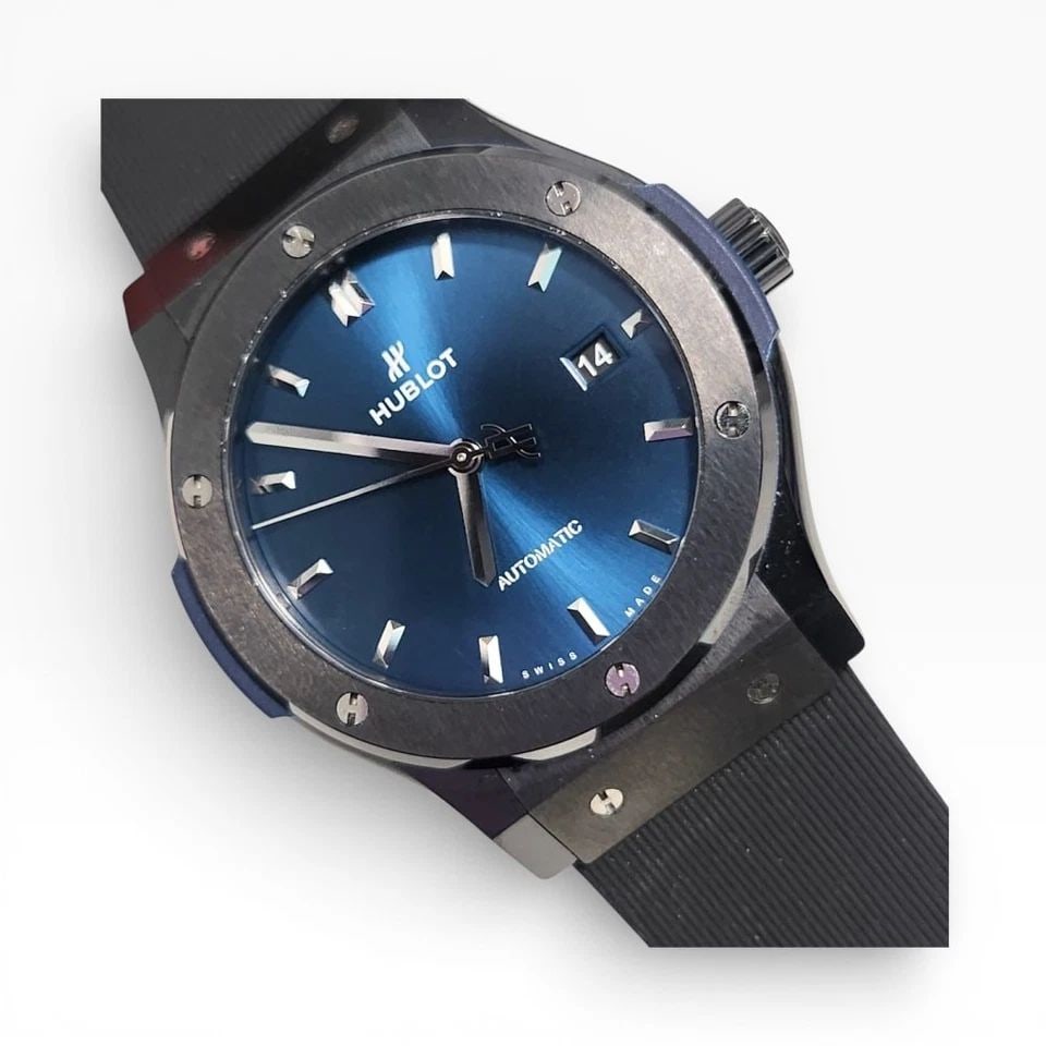 HUBLOT CLASSIC FUSION 42MM BLUE DIAL BLACK CERAMIC TITANIUM WATCH 542.CM.7170.RX: HUBLOT CLASSIC FUSION 42MM BLUE DIAL BLACK CERAMIC TITANIUM WATCH Manufacturer Hublot Category Classic Fusion Reference Number 542.CM.7170.RX Band Black rubber strap. Band Color Black Band Type Rubber