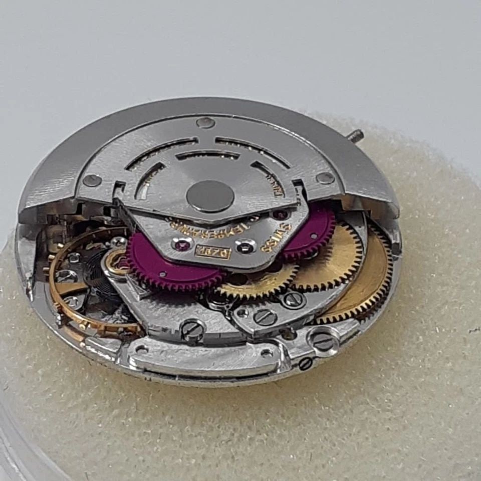 ROLEX MOVEMENT FOR EXPLORER 1570 WITH MERCEDES HANDS SECONDS HAND MISSING (1 of 2)