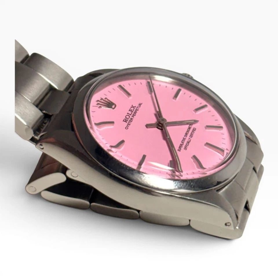 ROLEX OYSTER PERPETUAL 34 MM CANDY PINK DIAL STEEL WATCH 5500 L SERIES 1989: ROLEX OYSTER PERPETUAL 34 MM CANDY PINK DIAL STEEL WATCH 5500 L SERIES 1989 Manufacturer Rolex Category Oyster Perpetual Reference Number 5500 Additional Keywords CANDY PINK Band Stainless Steel Band 