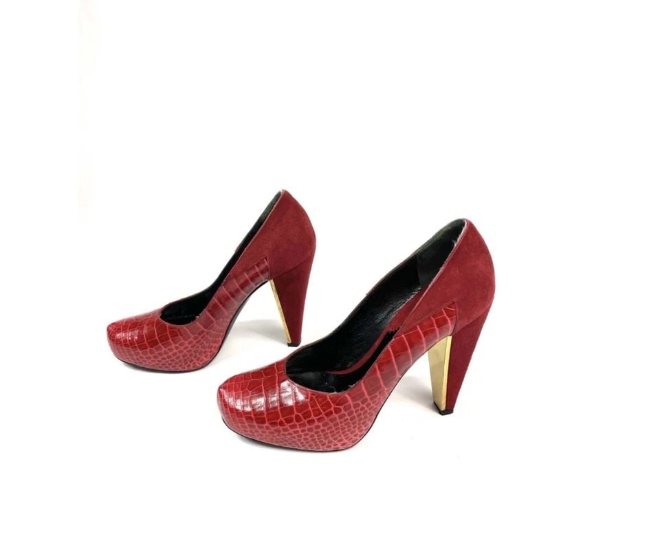 DONNA KARAN COLLECTIONS RED CROCODILE AND SUEDE PUMP HEELS SHIES SIZE 38 (1 of 2)