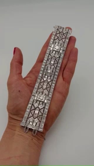 WIDE VINTAGE DIAMOND PLATINUM BRACELET ART DECO REVIVAL ESTATE JEWELRY (1 of 2)