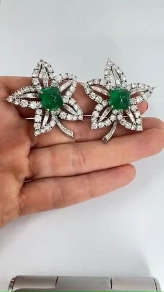 VINTAGE PLATINUM DIAMOND FLORAL EARRINGS SUGARLOAF EMERALD ESTATE JEWELRY (1 of 2)