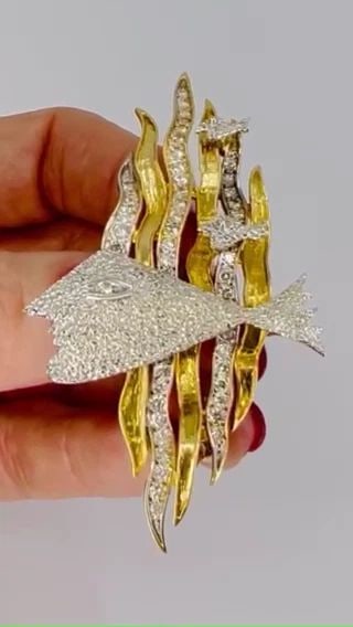 GEORGES BRAQUE HEBE BROOCH 18K GOLD DIAMOND PENDANT ESTATE JEWELRY (1 of 2)