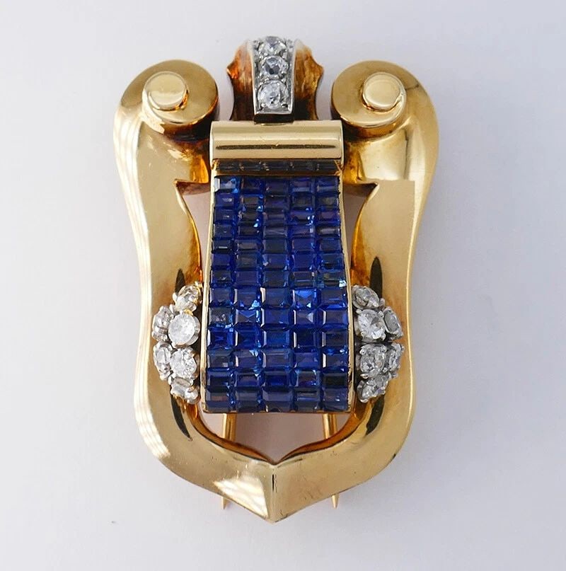 BOUCHERON 18K GOLD RETRO CLIP PIN BROOCH DIAMOND SAPPHIRE: BOUCHERON 18K GOLD RETRO CLIP PIN BROOCH DIAMOND SAPPHIRE Boucheron, Paris Sapphire Diamond 18 karat Yellow Gold Platinum Clip Chic Retro clip created by Boucheron Paris in 1930s. Made of 18 karat yel