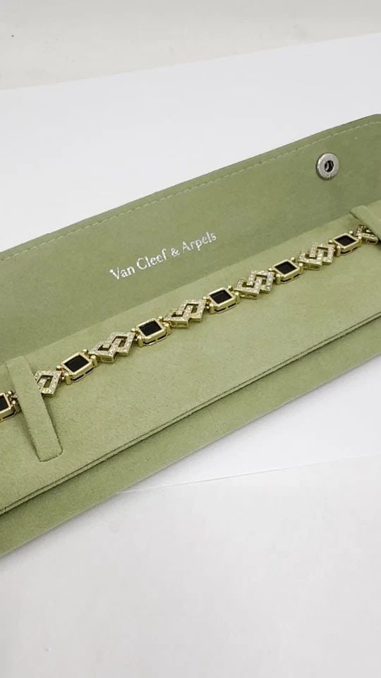 VINTAGE VAN CLEEF & ARPELS 18K GOLD DIAMOND ONYX BRACELET (1 of 2)