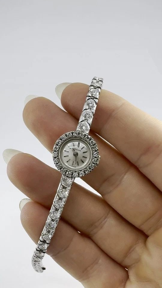 VINTAGE LONGINES SWISS 18K WHITE GOLD DIAMOND LADY'S WRIST WATCH (1 of 2)