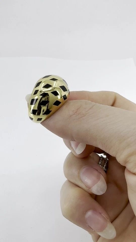 VINTAGE CARTIER PANTHERE 18K GOLD ENAMEL BOMBE DOME RING (1 of 2)