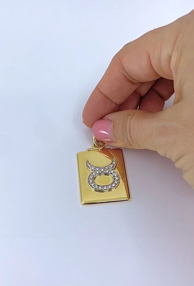 POMELLATO 18K GOLD DIAMOND TAURUS ZODIAC PENDANT (1 of 2)