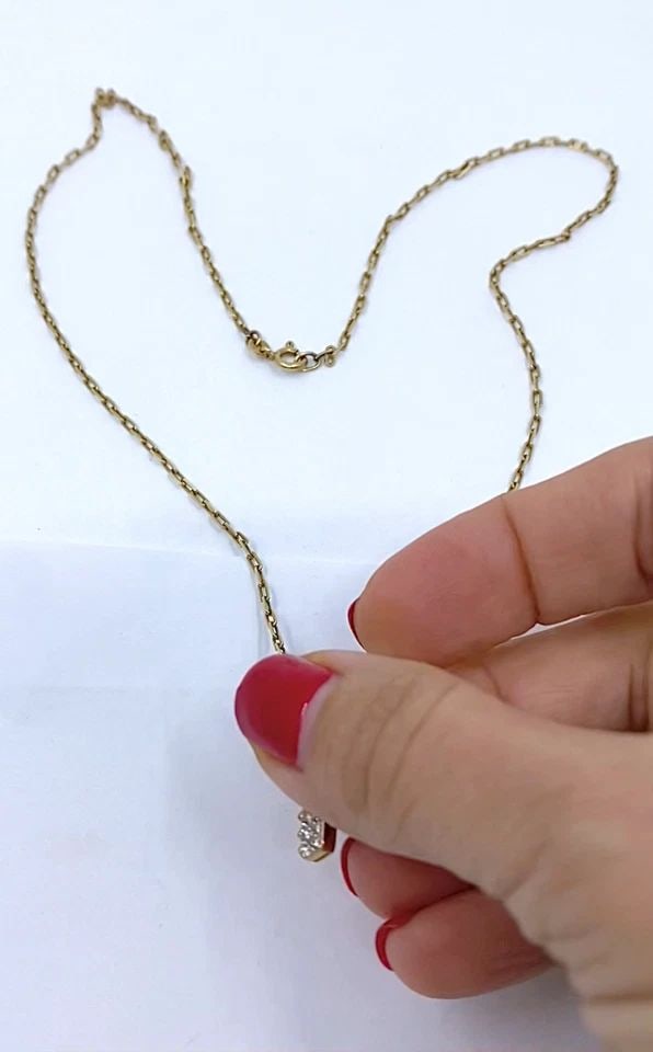18K DIAMOND KEY PENDANT 14K ITALIAN GOLD CHAIN NECKLACE: 18K DIAMOND KEY PENDANT 14K ITALIAN GOLD CHAIN NECKLACE MATERIALS: 18k Gold, 14k Gold GEMSTONE: Diamond WEIGHT: 6.5 Grams MEASUREMENTS: Pendant - 11/16" x 3/8", Chain - 20" HALLMARKS: 750, 14K, Italy 