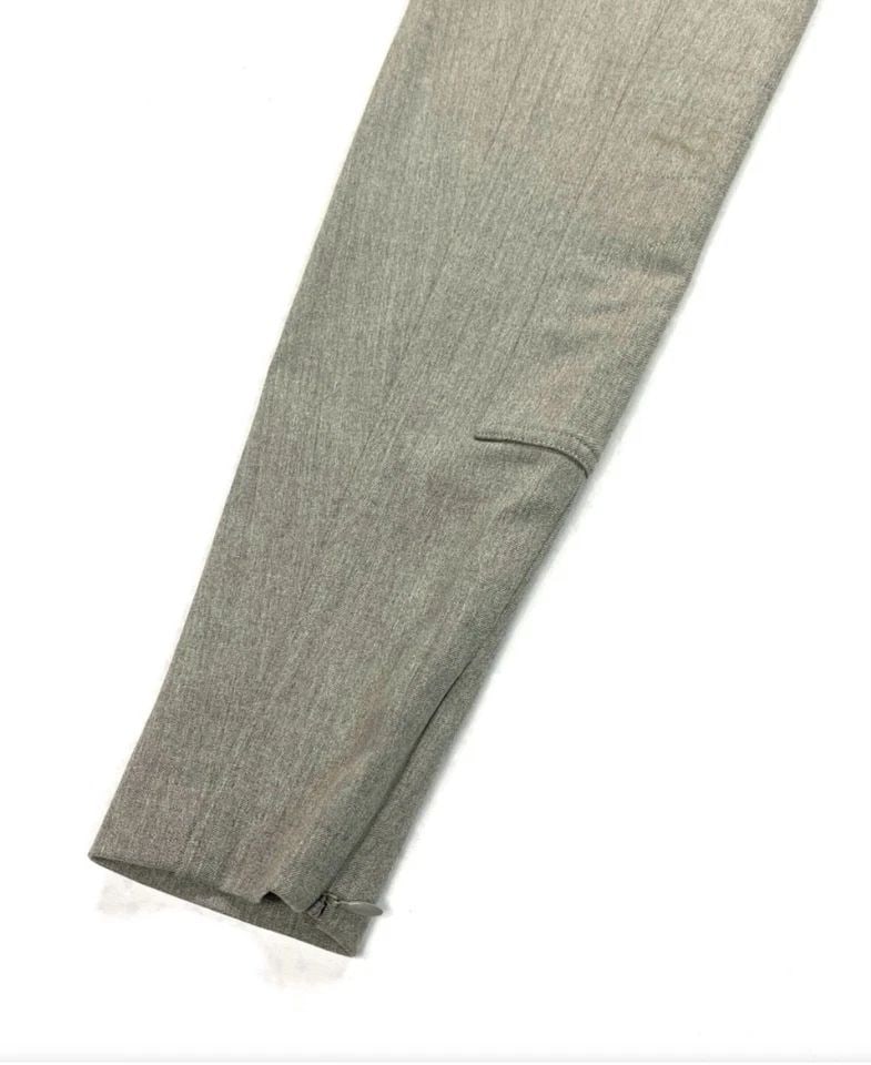 VINTAGE HERMES GREY WOOL RIDING SKINNY LEGGINGS PANTS SIZE 38: VINTAGE HERMES GREY WOOL RIDING SKINNY LEGGINGS PANTS SIZE 38 VINTAGE HERMES GREY WOOL RIDING SKINNY LEGGINGS PANTS SIZE 38 Size FR 38 High waisted with small belt loops at the waist Two buttons engra