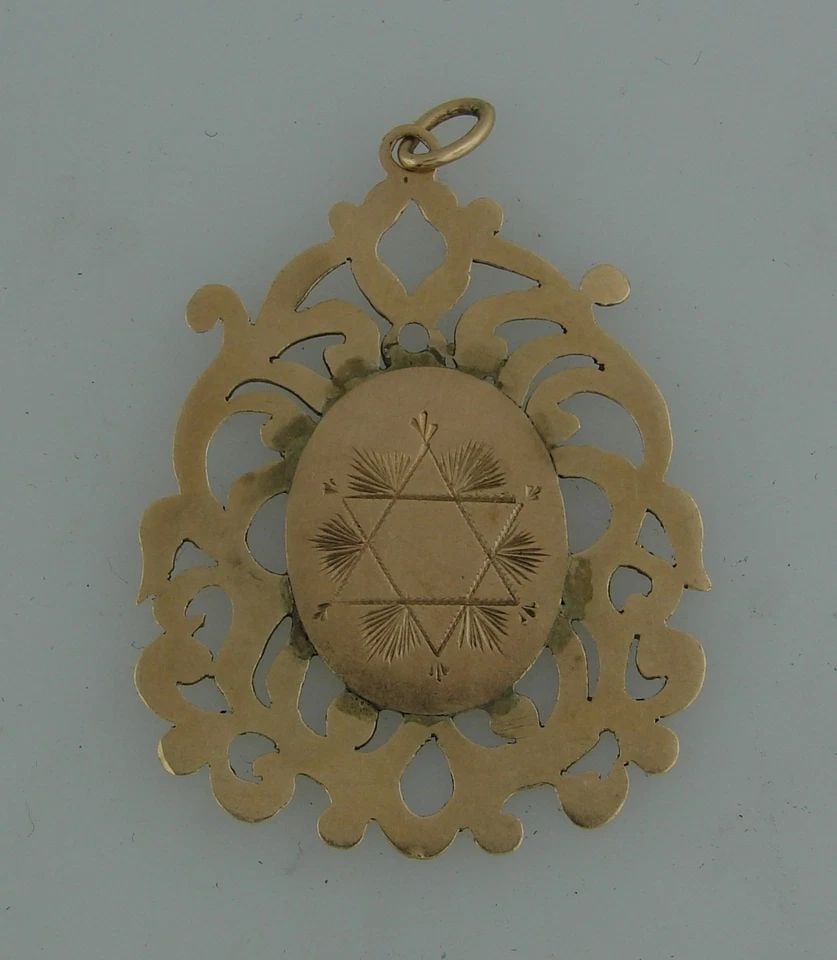 LOVELY 10K YELLOW GOLD "MOSES TEN COMMANDMENTS" PENDANT JUDAICA JUDAISM (1 of 2)