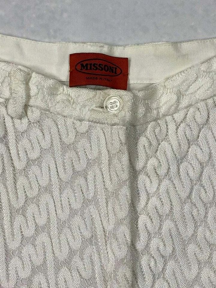 VINTAGE MISSONI WHITE CAPRI PANTS (1 of 2)