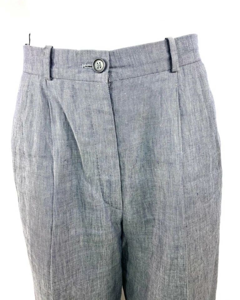 HERMES PARIS BLUE LINEN STRAIGHT TROUSERS PANTS SIZE 38: HERMES PARIS BLUE LINEN STRAIGHT TROUSERS PANTS SIZE 38 HERMES PARIS BLUE LINEN STRAIGHT TROUSERS PANTS SIZE 38 Size 38 100% linen Straight, loose fit The width of the pant is 12.5" One pocket on each