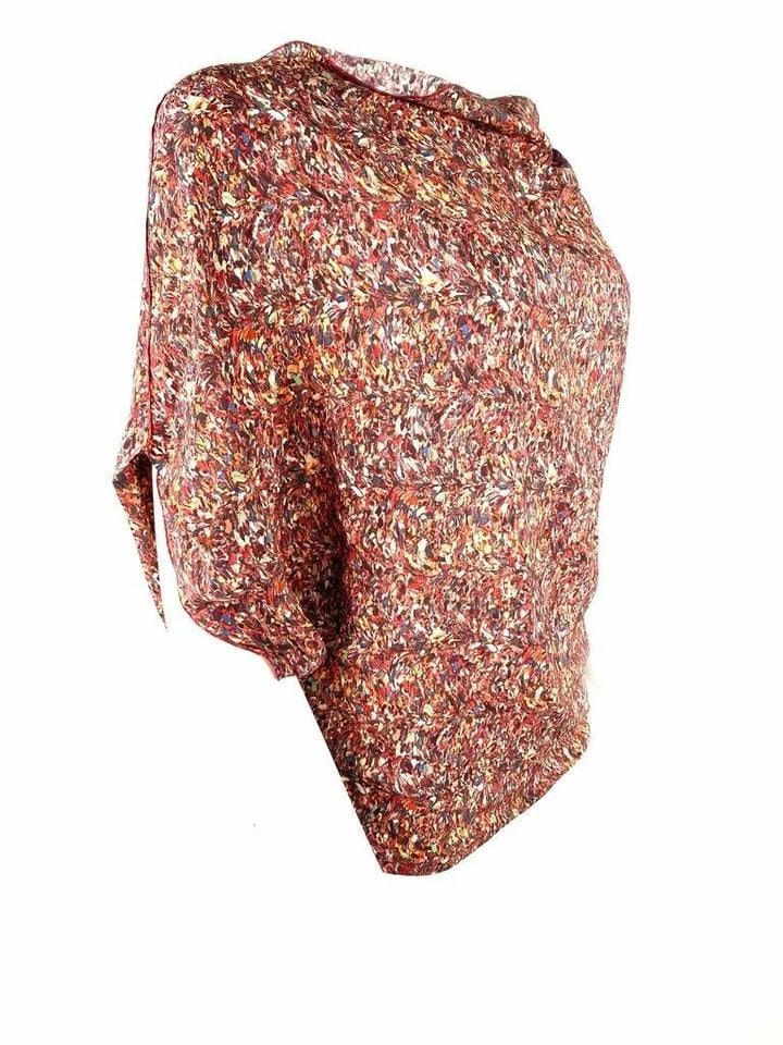 BOTTEGA VENETA MULTICOLORED SHORT SLEEVES BLOUSE TOP, SIZE 38: BOTTEGA VENETA MULTICOLORED SHORT SLEEVES BLOUSE TOP, SIZE 38 BOTTEGA VENETA MULTICOLORED SHORT SLEEVES BLOUSE TOP, SIZE 38 The top features abstract patter print with asymmetric fit design. Length: 2